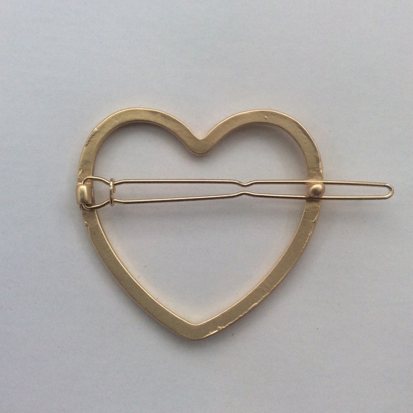 Minimalist Gold Heart Cutout Barrette Hair Clip - Picture 3 of 4